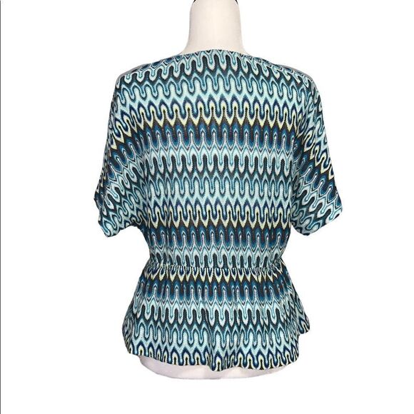 Trina Turk Nahla Chevron Zigzag Knit Blouse V neck - Picture 6 of 9